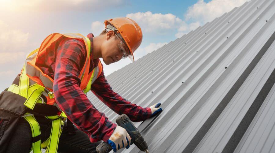 Professional gutter cleaning in Tilly, AR